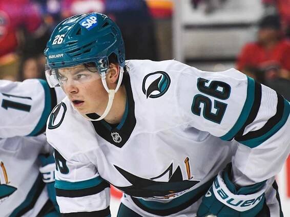 Sharks re-sign Jack Thompson, Gushchin considering return to Russia