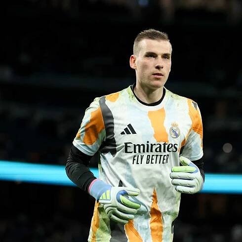 Real Madrid fringe star surprisingly wishes to stay despite abroad interest