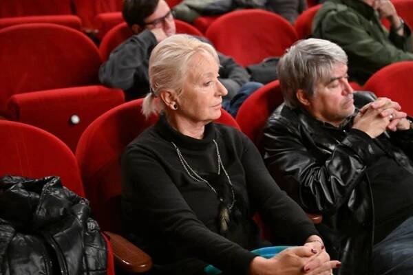 FOTO: Karla Winklerová je prý ke svým dětem velmi kritická. – stránka 177