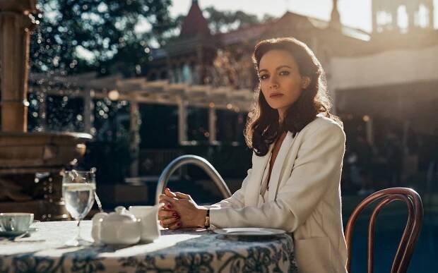 Šantaram - Nelegální léky - Z filmu - Antonia Desplat