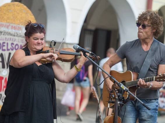 V Telči začal oblíbený prázdninový festival