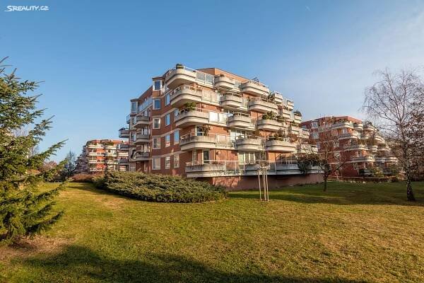 Prodej bytu 2+kk 67 m², U kříže, Praha 5 - Jinonice