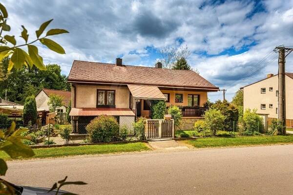 PRODEJ RODINNÉHO DOMU, ZDEŠOV U JAROŠOVA NAD NEŽÁRKOU