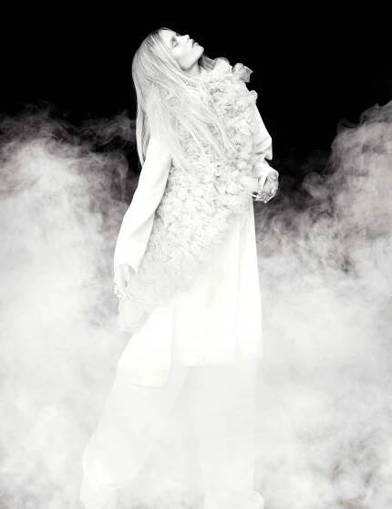 Abbey Lee pro FLAUNT | Moda.cz