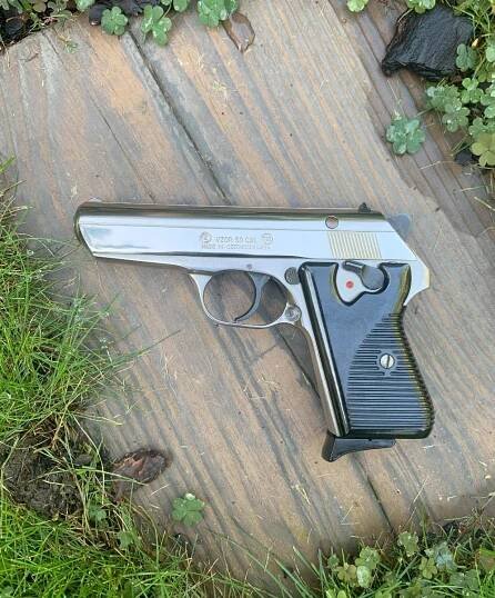 znehodnocena ČZ 50 školní řez pistole CZ50 CZ70 vz.50 vz70 CZUB 7,65