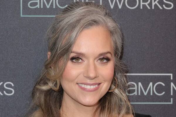 Hilarie Burton exposes woman running fake accounts of her 14-year-old son Gus