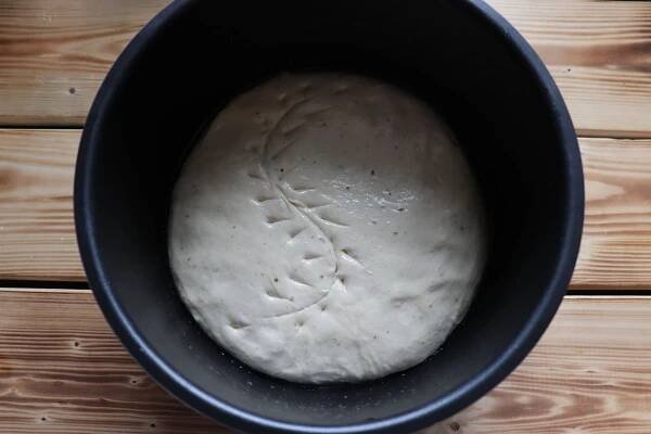 Tvarůžková pomazánka s domácím chlebem | Žijeme homemade