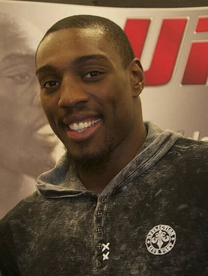 Phil Davis (fighter) - Wikipedia