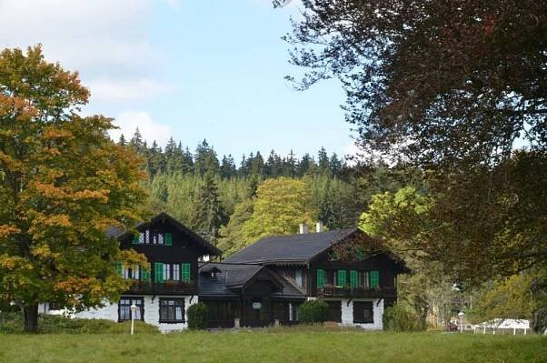 Ubytování Slavkovský les - Zámecký hotel u Mariánských Lázní - zámeček