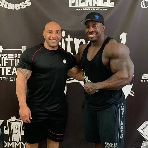 JOE MACKEY pod vedením trenérů Big Ramyho míří na Wings of Strength Chicago 2021! | kulturistika.com