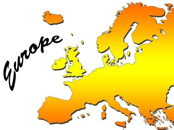 Mapa Evropa plná oranžové přechodem. Mercatorovo zobrazení. — Stock obrázek