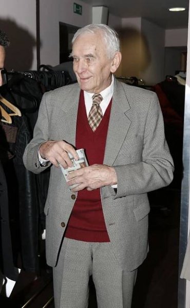 Do hereckého nebe odešla seriálová legenda Svatopluk Matyáš (†90). Holan z majora Zemana zemřel ve spánku - galerie | Život