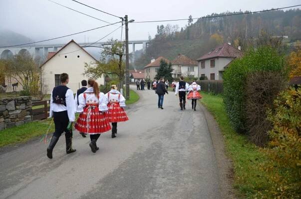 Martinské hody 2014 - Oficiální stránka obce Dolní Loučky