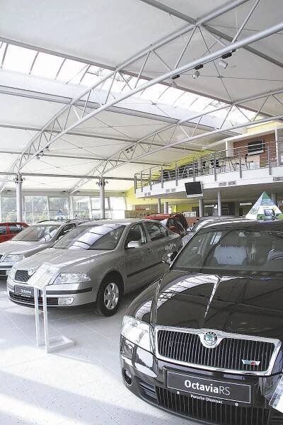Autocentrum Porsche, Olomouc - GEMO a.s.