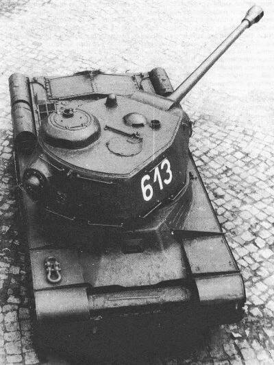 GALERIE TANKU IS-2