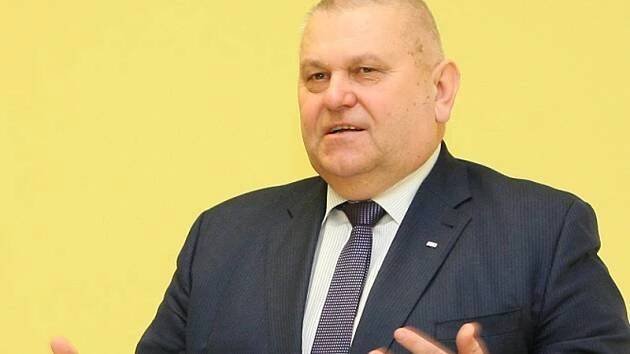 Senioři se letos do nového domova zřejmě nepřestěhují