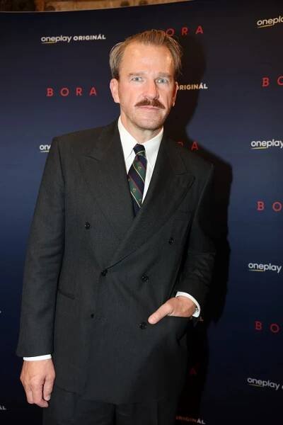 Standa Majer s holou hlavou: Ukázal se jako noční gentleman