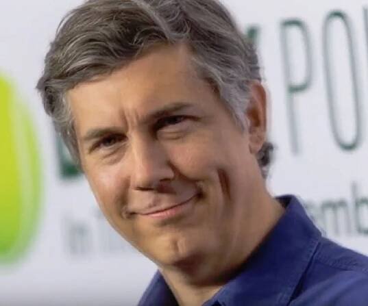 Chris Parnell Biography - Facts, Childhood, Family Life & Achievements of Actor