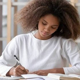 12 Tips on How to Write a Winning Scholarship Essay