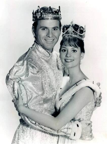 Lesley Ann Warren - Wikipedia