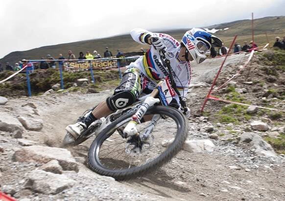 Stephen Hughes // Gallery // World Cup DH 09 // Fort Bill