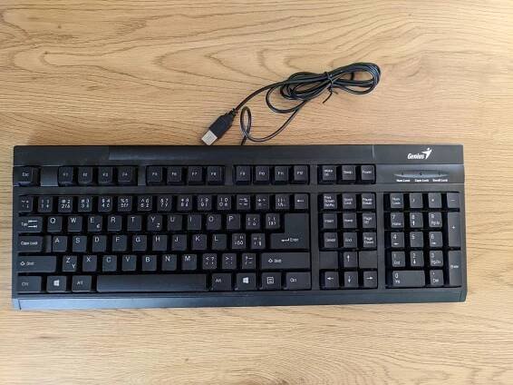 Mechanická klávesnice Genius - Vstupní zařízení k PC