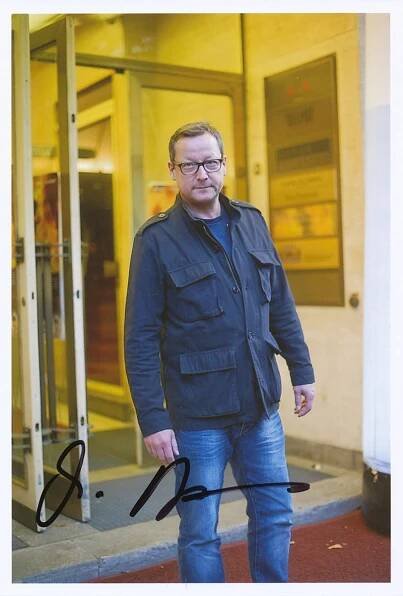 April 2019 - www.poldis-autographs-new-arrivals.com