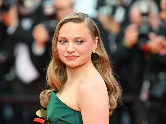 Mia Threapleton’s Cannes Dress Pays Homage to Mom Kate Winslet’s Style