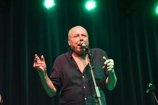 Fotogalerie: Michal Ambrož a Hudba Praha, Kolín, 31.3.2017