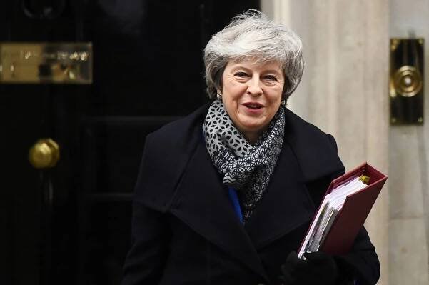 Mayová navštívila Severní Irsko kvůli brexitu. Ujišťovala, že nechce vytvářet hranice