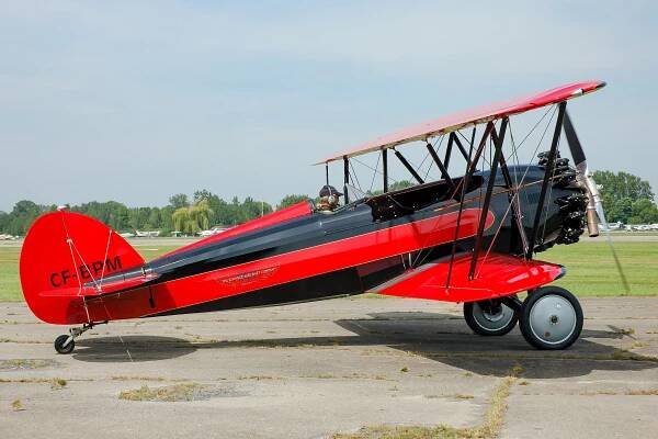 WACO Taperwing A.T.O. — Vintage Wings of Canada