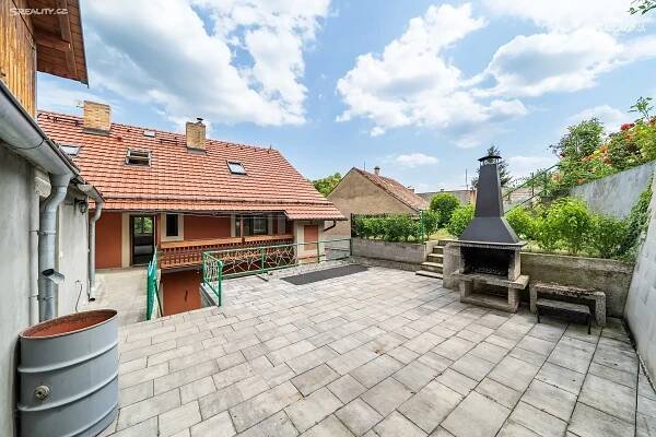 Prodej rodinného domu 294 m², pozemek 1007 m² Počapská, Březnice - Prodej nemovitosti Plzeň - Lenka Baráková