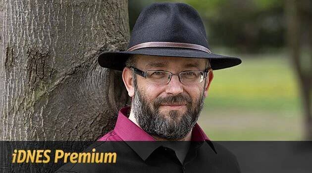Rasputin, či poskok Konečné? Těmi teoriemi se bavím, říká předseda Stačilo! Daniel Sterzik alias Vidlák
