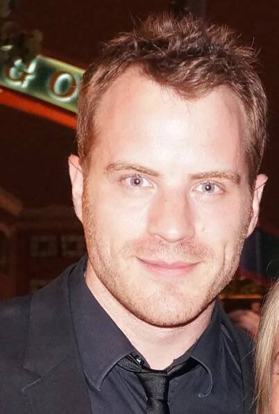 Robert Kazinsky – Wikipedie