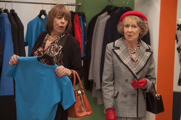 Jízlivě tvůj - Cheat - Z filmu - Frances de la Tour, Marcia Warren