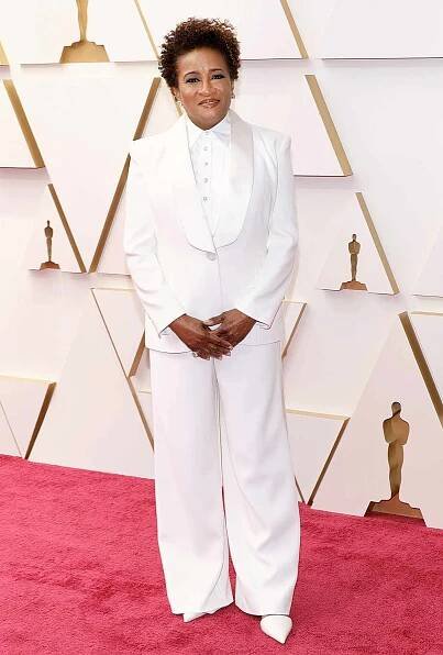 Oscars Host Wanda Sykes Says 'Violence Is Never the Answer' After Will Smith's Chris Rock Slap
