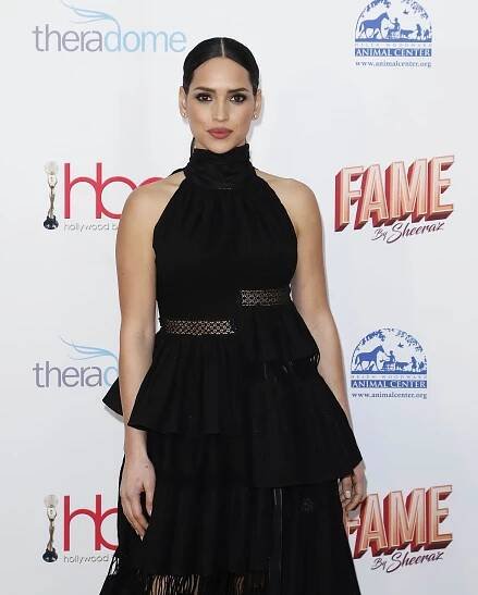 Adria Arjona