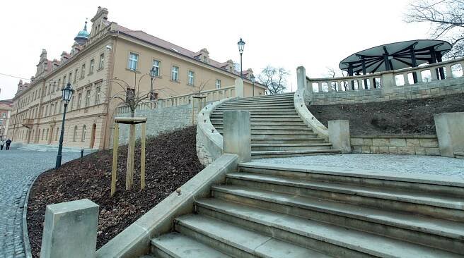 Vršovický zámeček opraven! Nově bude sloužit i seniorům
