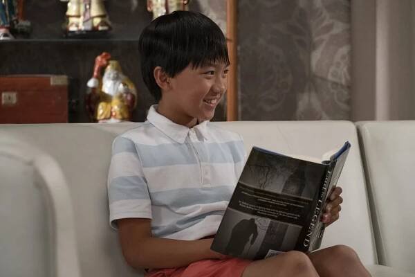 Huangovi v Americe - The Hand That Sits the Cradle - Z filmu - Ian Chen