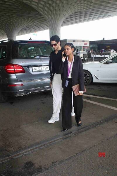 Vedang Raina Spotted At Mumbai Airport Departure - Gallery