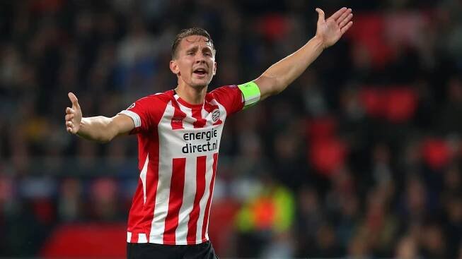Eredivisie: PSV Eindhoven beat De Graafschap to stay perfect