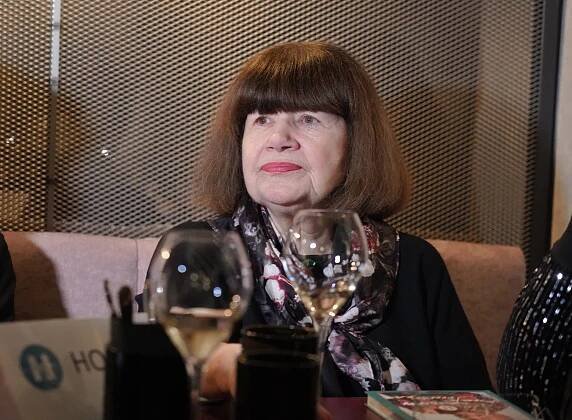 Uršula Kluková se učí znovu chodit - WN24.cz - World News 24