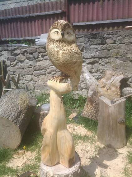 Pin by Tomáš Marek on Dřevořezba Tomáše Marka | Chainsaw carving, Chainsaw carving patterns, Chainsaw wood carving