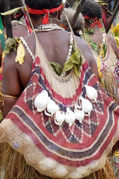 Papua-Nová Guinea, život kmenů - Z filmu