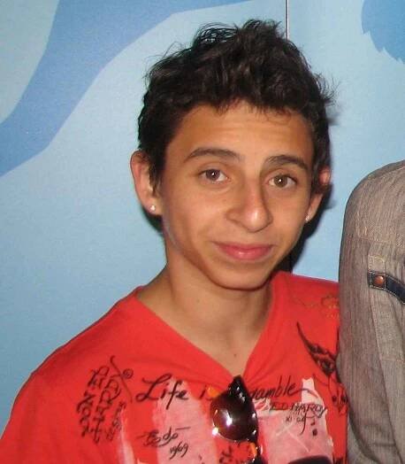 Moises Arias ve Falloutu ztvárnil vedlejší postavu Norma MacLeana.