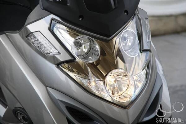 Kymco MyRoad 700i ABS – švihák lázeňský – Skutrmania