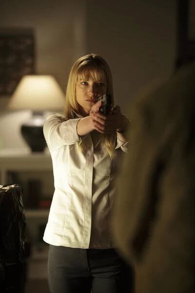 Hranice nemožného - Kufřík - Z filmu - Anna Torv
