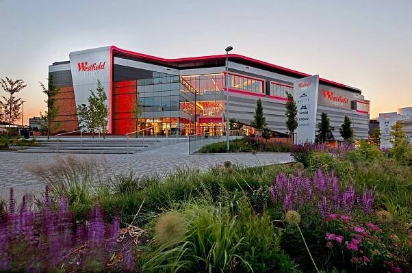 Osvětová výstava Obyčejné předměty, neobyčejná bolest organizace proFem ve Westfield Chodov odhaluje podoby domácího a sexuálního násilí - Tojesenzace.cz