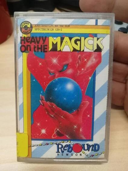 HRA NA ZX SPECTRUM - HEAVY ON THE MAGIC - Počítače a hry