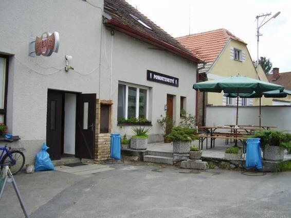 Soubor:Vrbno hostinec.jpg